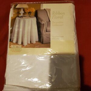 New Martha Stewart White Ribbon Floral Decorative Table Cover 70” Round Cloth